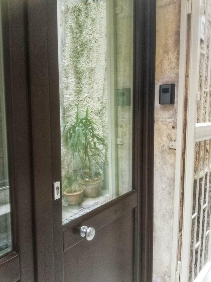 Essentia Rooms- Ortigia Holidays Syracuse Buitenkant foto